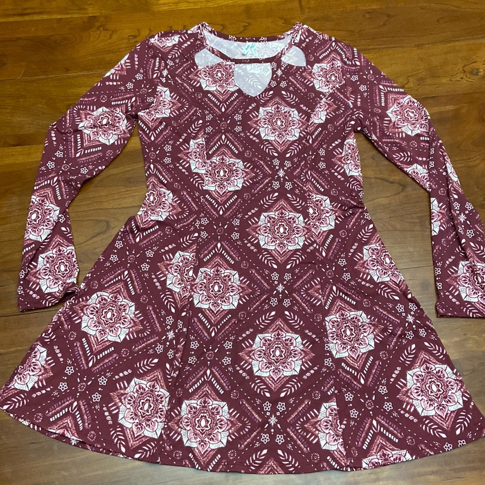 Mud maroon and white mandala print long sleeve dress